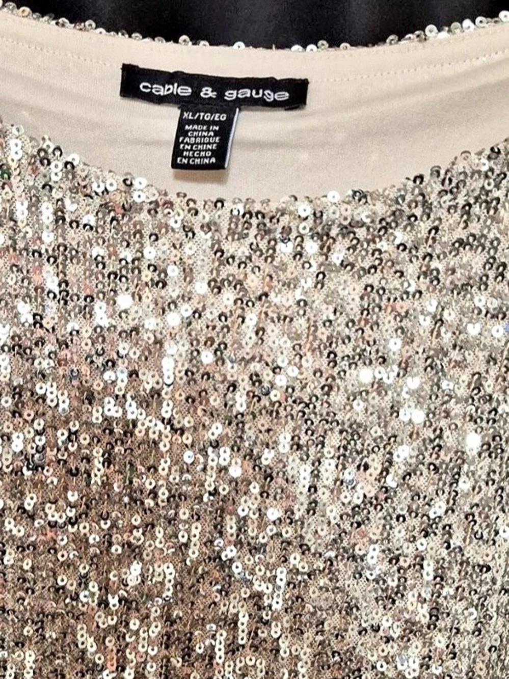 Cable & Gauge Sequin Short Sleeve Top in Silver & Gold Size Medium Like.